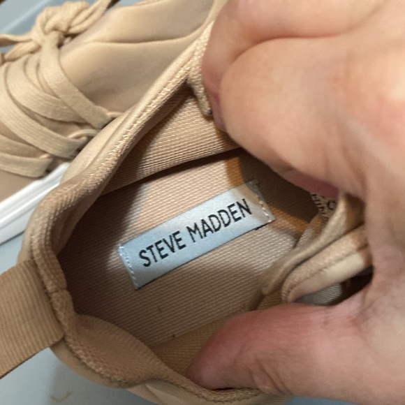 Steve Madden Lancer sneakers sz. 9 - Picture 3 of 4